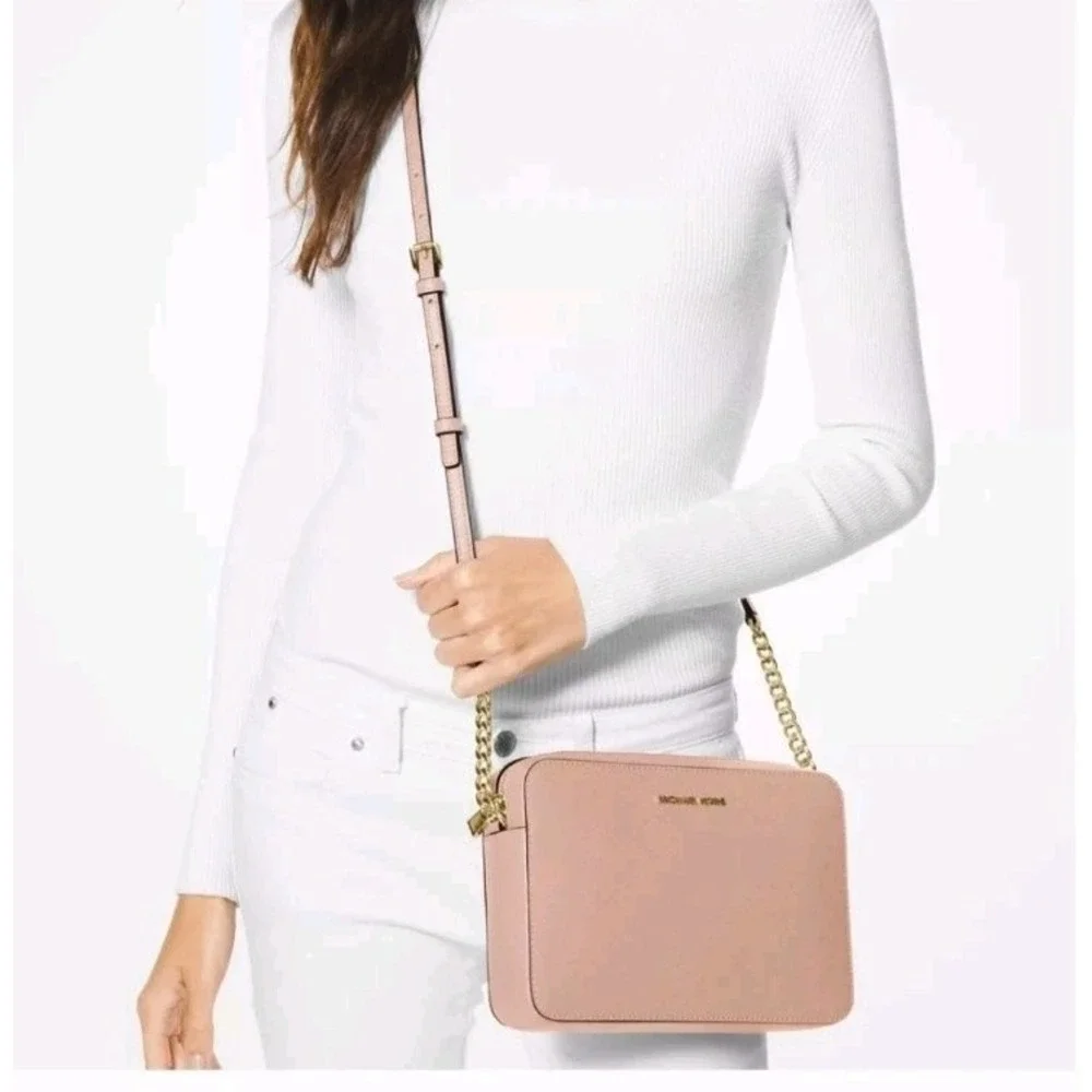 Michael Kors Handbag Jet Set Powder Pink Leather Crossbody Bag AUTHENTIC